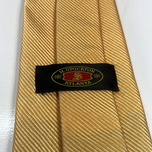 Robert Talbott & H.Stockton Atlanta Gold Silk Tie with Golfer 🏌️ Swing - Picture 6 of 9